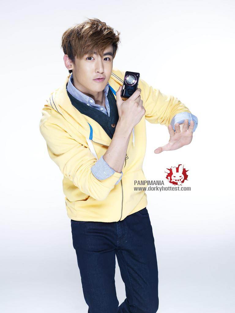 Nichkhun Photoshoot for Samsung MultiView Camera