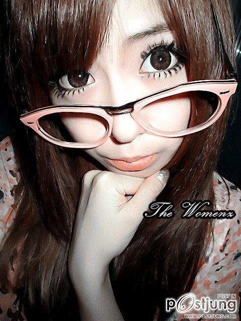 มีใครรู้จักคนในรูปบ้าง สวยเว่อร์