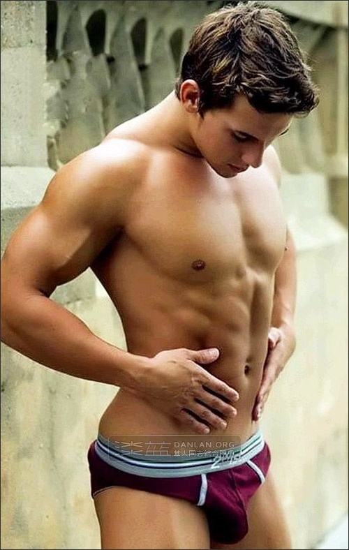 ใกล้เวลาอาหารเที่ยงแล้ว