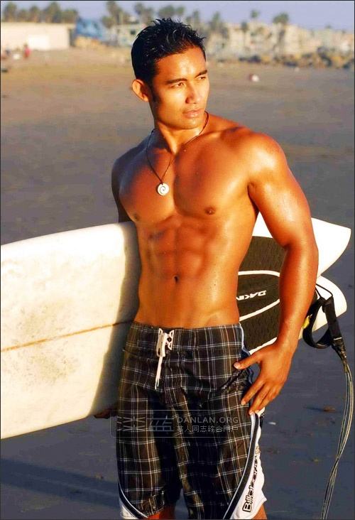 ได้เวลาอาหารเที่ยงแล้วครับ