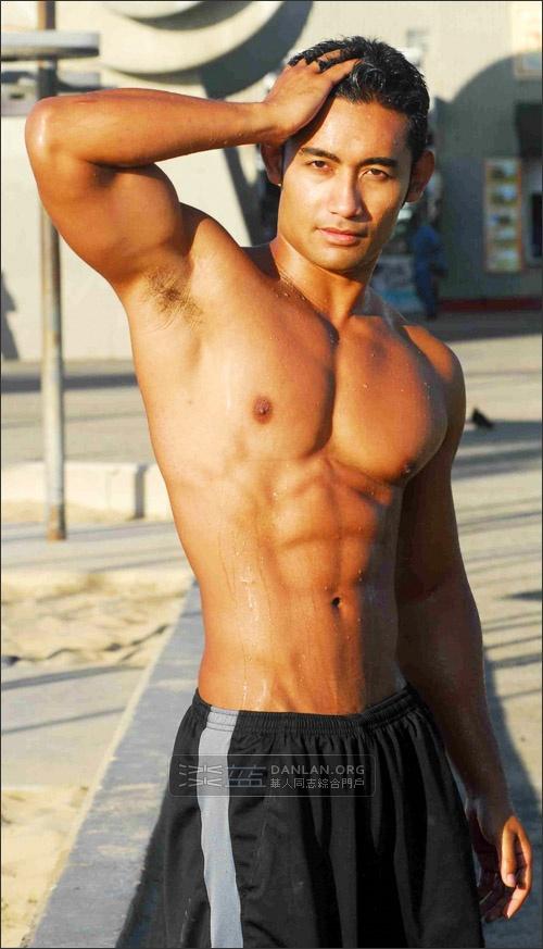 ได้เวลาอาหารเที่ยงแล้วครับ