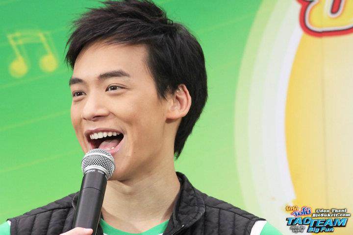 บี้ เดอะสตาร์ งานยำยำจัมโบ้ Tacteam Big Fun @ จ.อุดรธานี