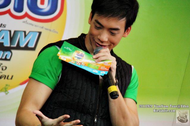 บี้ เดอะสตาร์ งานยำยำจัมโบ้ Tacteam Big Fun @ จ.อุดรธานี