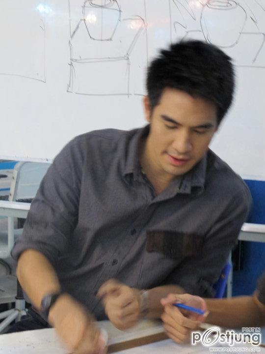 โป๊ป-ธนวรรธน์ สอนวาดภาพ @ ฟิวเจอร์พาร์ค รังสิต