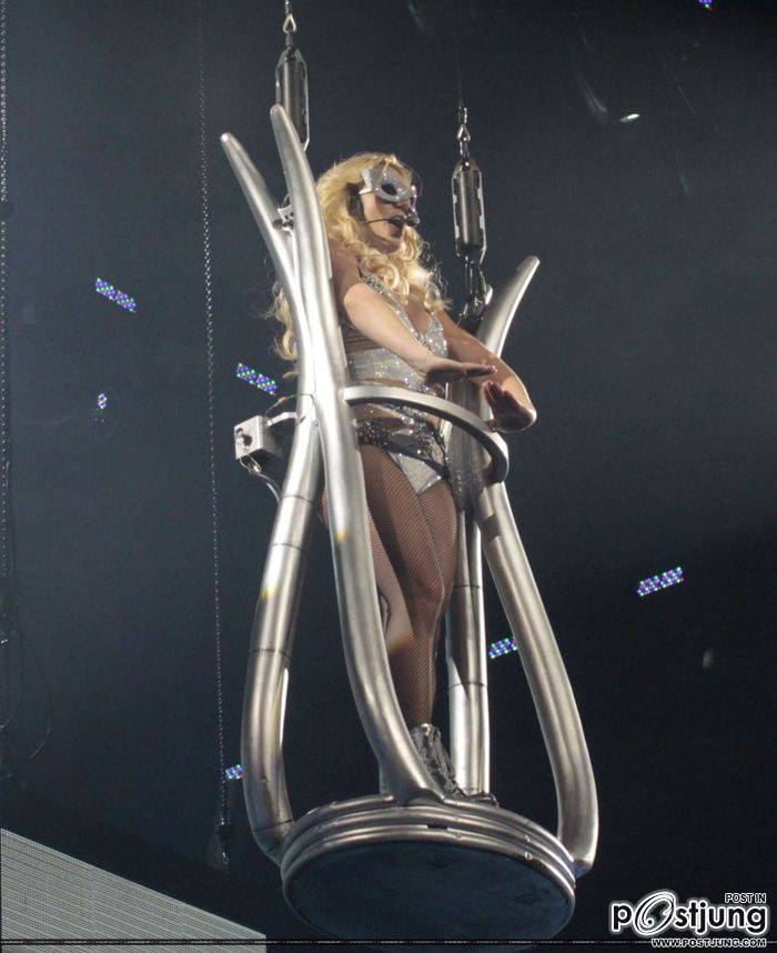 Britney Live