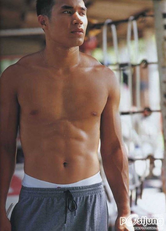 ดอม เหตระกูล ยังคงความหล่อล่ำเสมอ