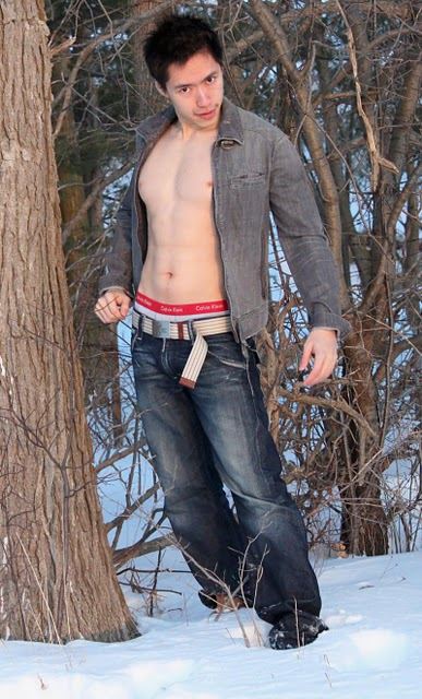 หนุ่มเอเชียล่ำ่เกิน