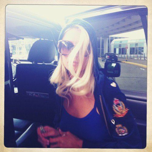 ฮือ ฮา ปารีสควักแบงค์ร้อยให้"ขอทาน"