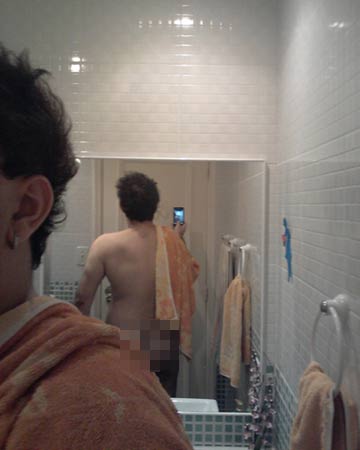 ภาพหลุดเป็นเหตุ! ชาวเน็ตแห่ถ่ายรูปล้อเลียนดาราสาว