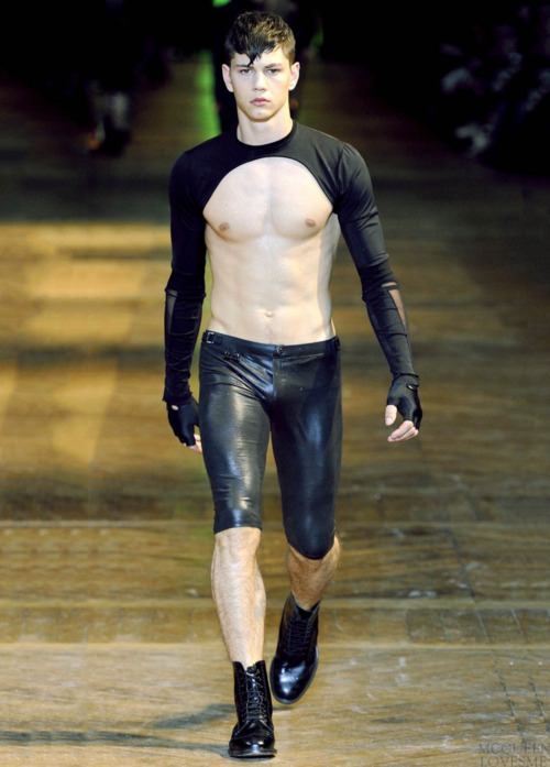 ชุดฟิตหุ่นฟิต