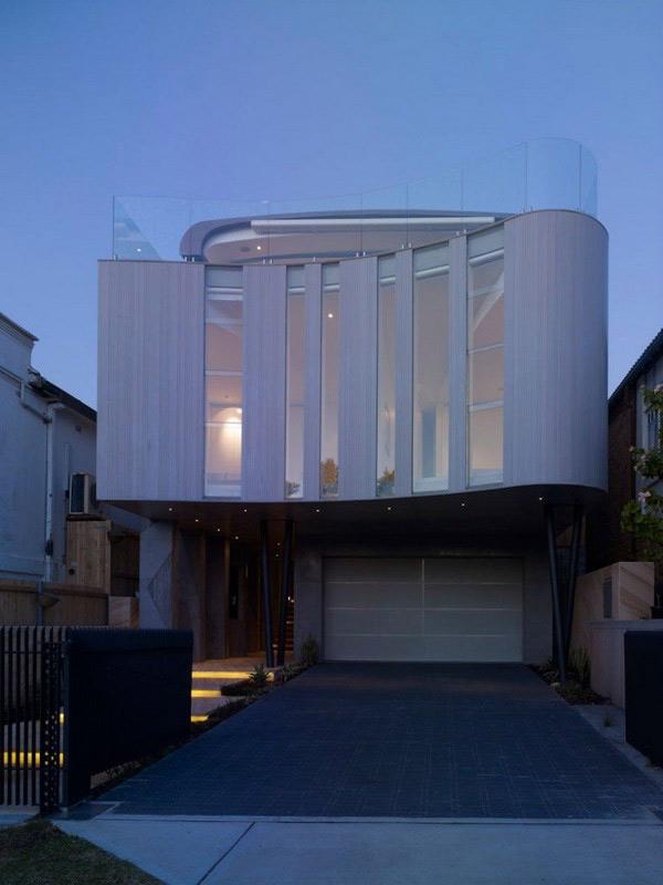 คุณมองหาบ้านแบบนี้อยู่รึเปล่าครับWave Shaped House in Bondi Beach, Australia