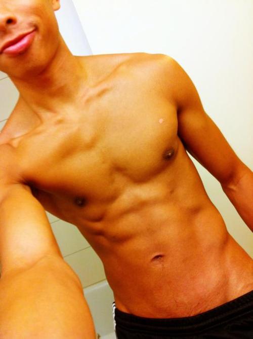 ไม่ชอบดูบ้าน มาดูผู้ชายกันต่อ