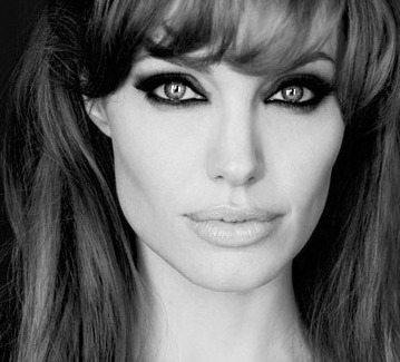 Angelina Jolie สวยสังหาร
