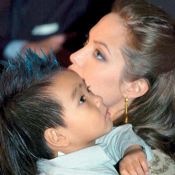 Angelina Jolie สวยสังหาร