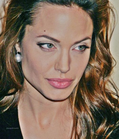 Angelina Jolie สวยสังหาร