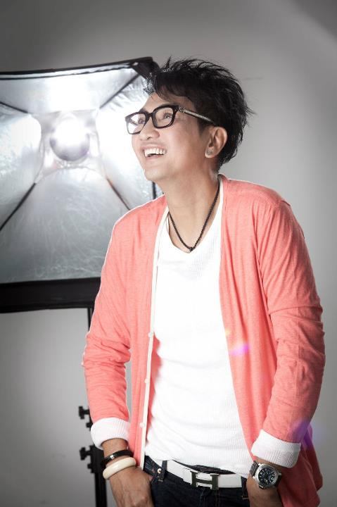 ไก่-วรายุฑ มิลินทจินดา @ สุขภาพดี  no.39 August 2011