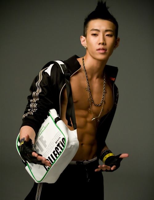 หนุ่่มเอเชียจานร้อนให้คุณ