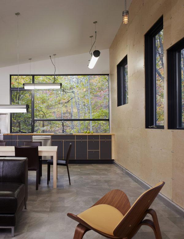 อีกหนึ่งบ้านกลางป่าที่น่าสนใจInverted Roof Architecture on Anna Lake, Virginia