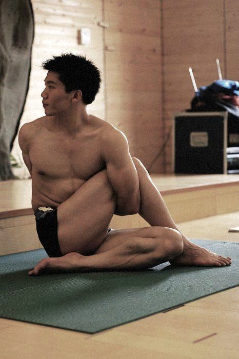 Photoshoot men album 362 : Yoga