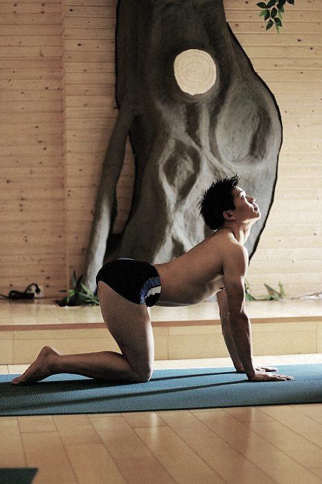 Photoshoot men album 362 : Yoga