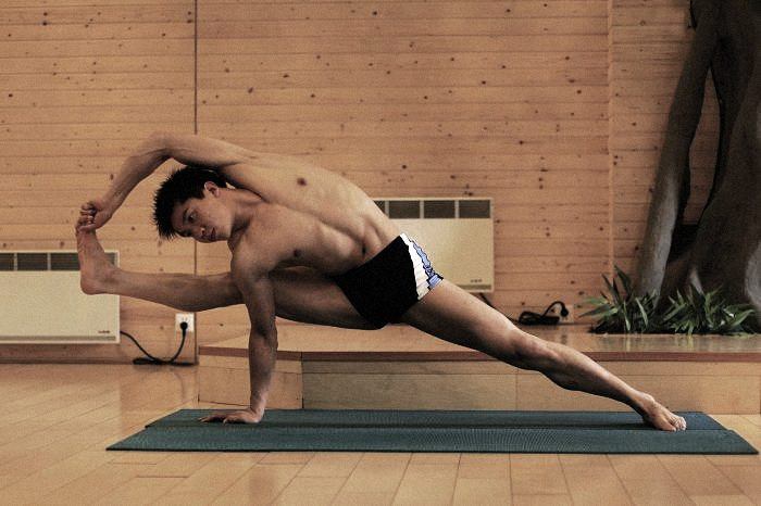 Photoshoot men album 362 : Yoga