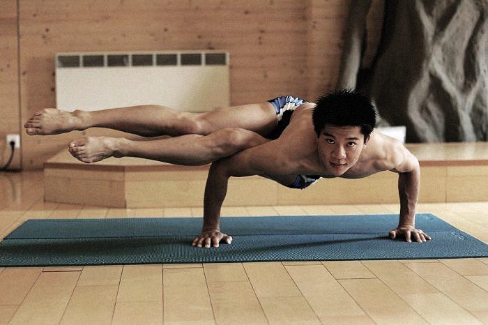 Photoshoot men album 362 : Yoga