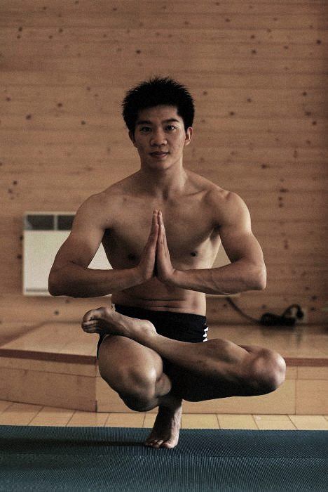 Photoshoot men album 362 : Yoga