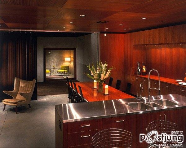 Modern California Architecture on a former brown-field site