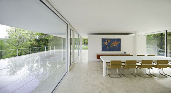 Platform House Design Overlooking Hudson River