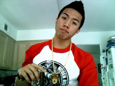 สักคนก่อนนอนมั้ยครับ