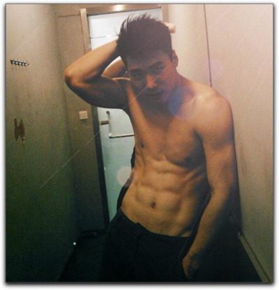 สักคนก่อนนอนมั้ยครับ