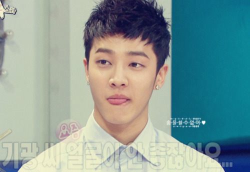 สักคนก่อนนอนมั้ยครับ