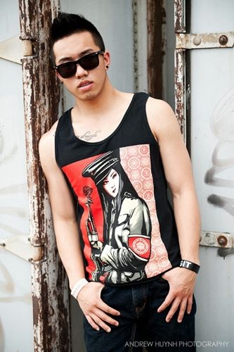 สักคนก่อนนอนมั้ยครับ