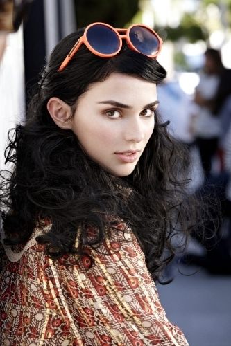 ไฮแฟชั่น ขณะเดินบนถนน โรดิโอ ไดรฟ์