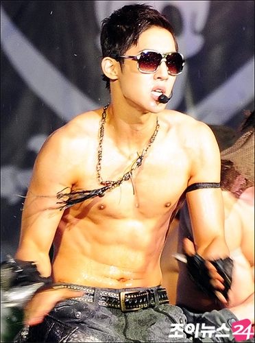 เชิญแฟนคลับมาพาตัวไปที