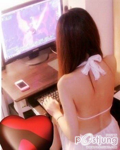 จริงไหม? เวลาสาวๆเล่นคอม มักจะเป็นแบบนี้ 18+ +++