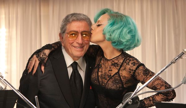 Tony Bennett & Lady Gaga - The Lady Is A Tramp  มา แล้ว สด ๆ