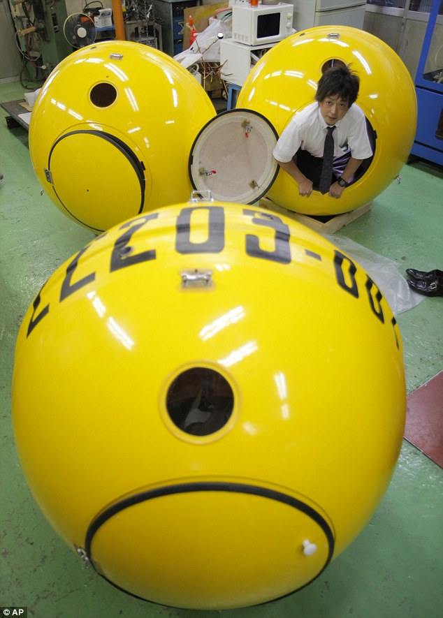 ญี่ปุ่นเจ๋ง!! ผลิตลูกบอล โนอาห์ หลบภัยดินไหว-สึนามิ