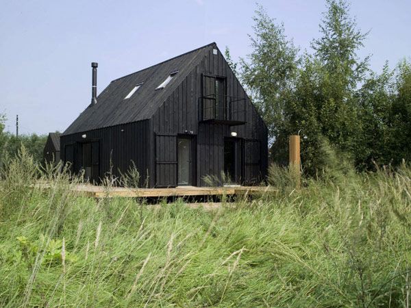 Simple Summer House in Russia