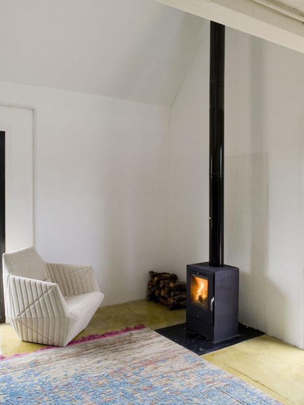 Simple Summer House in Russia