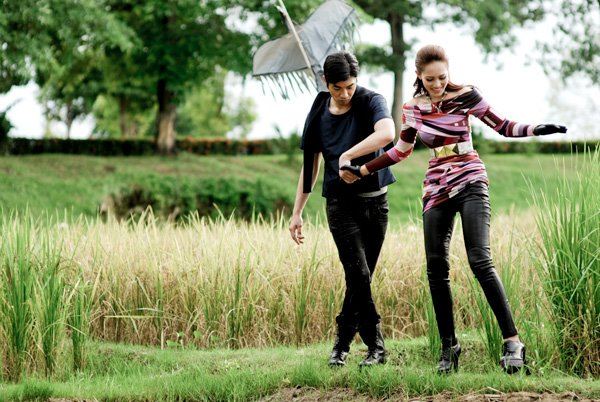 เจมส์-เรืองศักดิ์ & ชาม-ไอยวริญท์ เบี้องหลังถ่ายแบบนิตยสาร HONEYMOON+TRAVEL no.112 Oct.2011