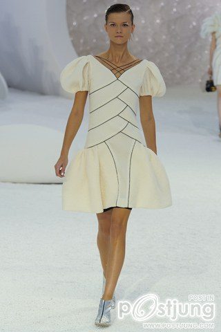 Chanel spring & summer 2012 in Paris fashion Week
