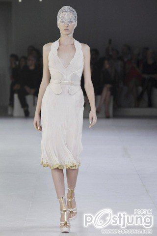 Alexander McQueen spring & summer 2012 in Paris fashion Week