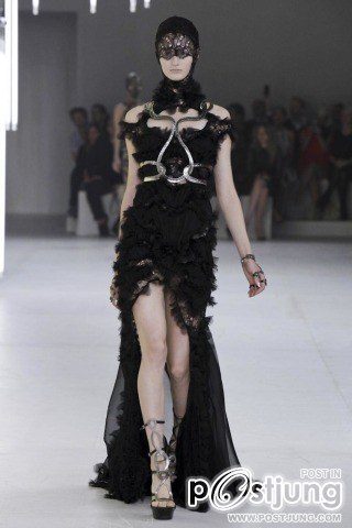 Alexander McQueen spring & summer 2012 in Paris fashion Week