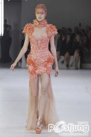 Alexander McQueen spring & summer 2012 in Paris fashion Week
