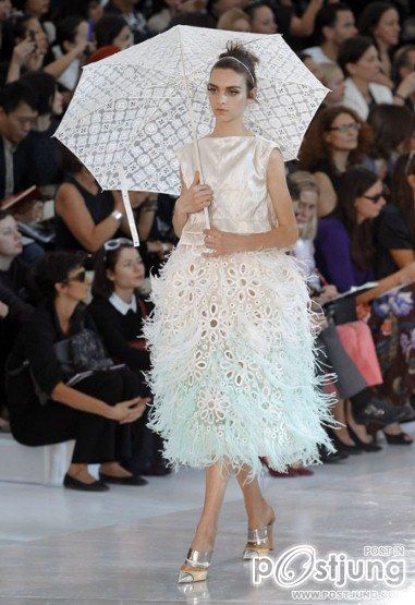 Paris Fashion Week: Louis Vuitton spring/summer 2012