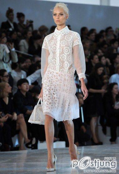 Paris Fashion Week: Louis Vuitton spring/summer 2012