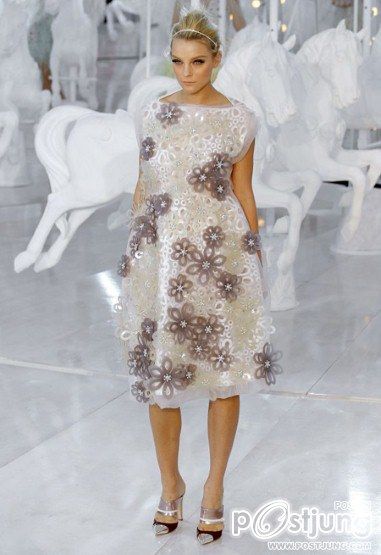 Paris Fashion Week: Louis Vuitton spring/summer 2012