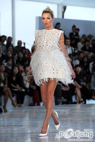 Paris Fashion Week: Louis Vuitton spring/summer 2012
