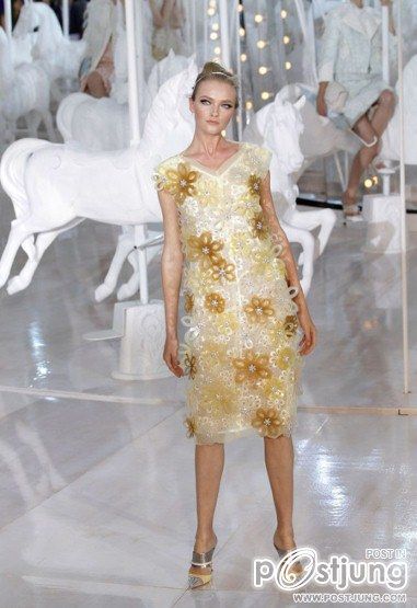 Paris Fashion Week: Louis Vuitton spring/summer 2012